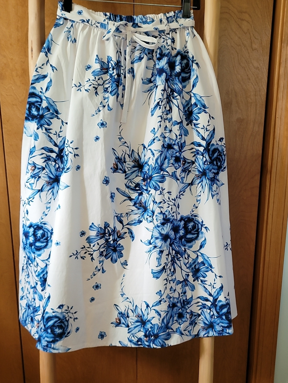 Philosophy White A-Line Skirt with Blue Floral Print